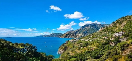 Vacanze a Sorrento: tutti i vantaggi di affittare una villa con piscina per il soggiorno